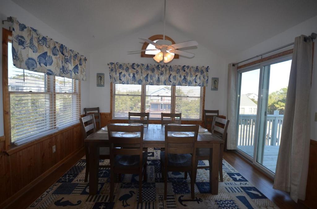 Obx Family Home With Pool - Pet Friendly - Close To Beach- Pool Open Late Apr Through Oct Corolla Eksteriør bilde